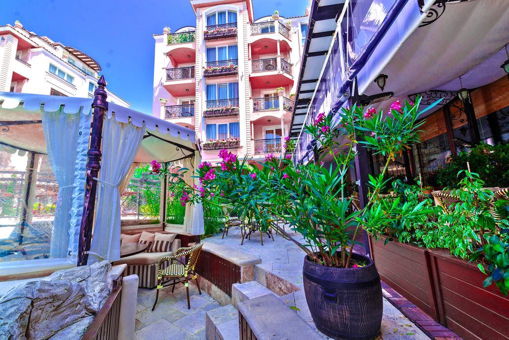 Romance Marine Aparthotel サニービーチ エクステリア 写真